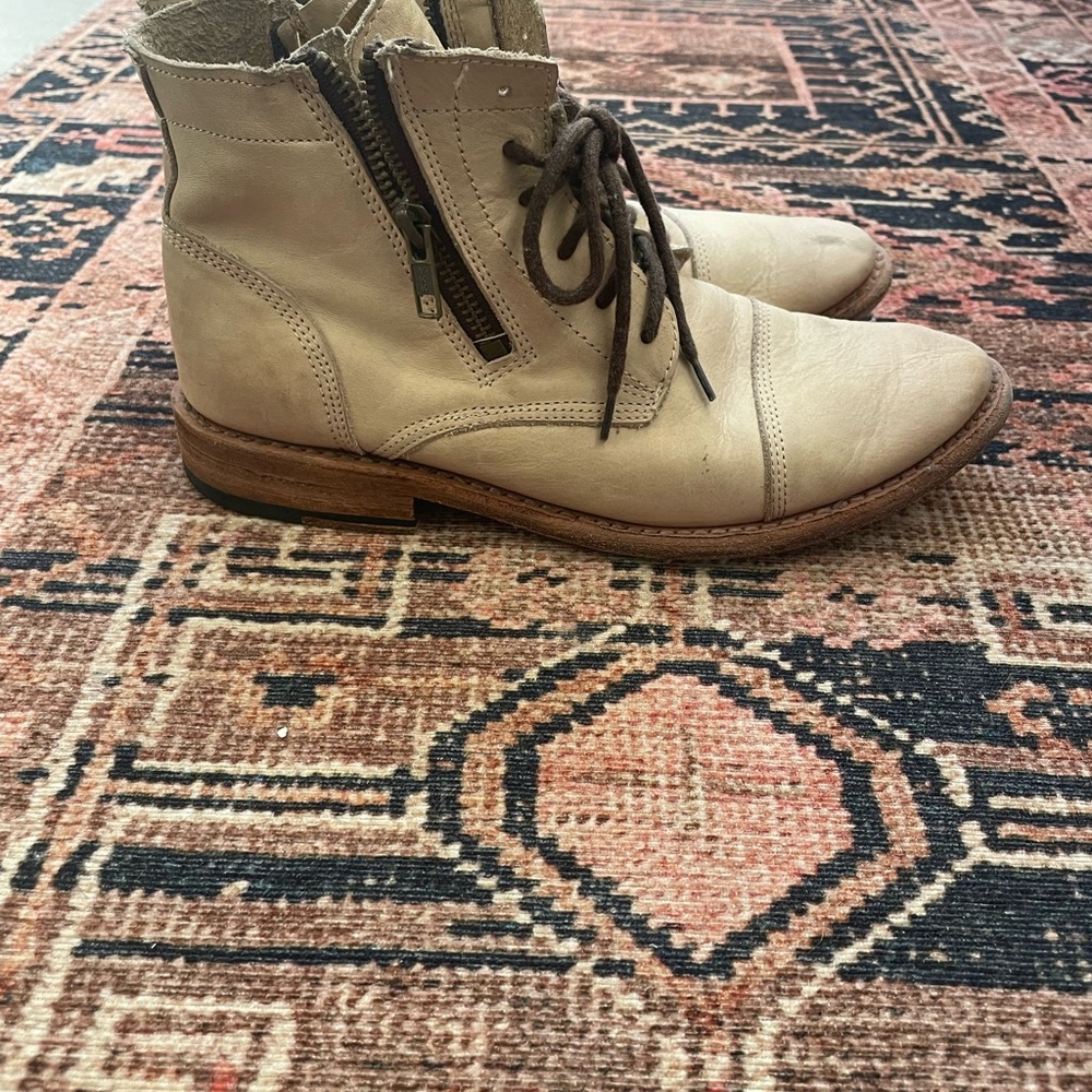Bedstu leather ankle boots